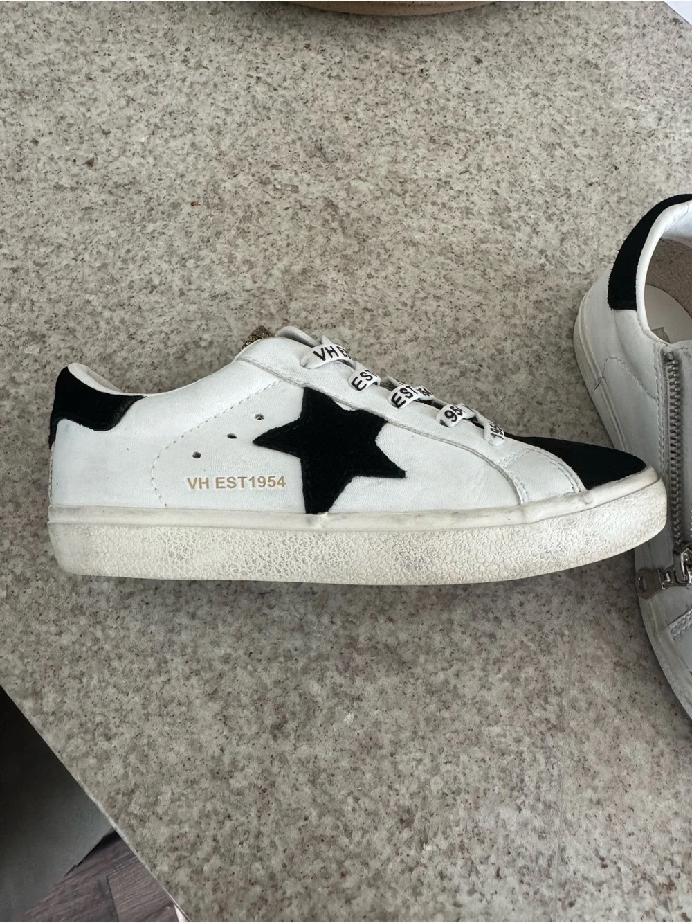 Vintage Havana Kids Sneakers in Black and White